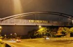 Banners over GM bridges